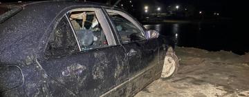 В Одесской области автомобиль упал в реку: спасти удалось только водителя (видео)